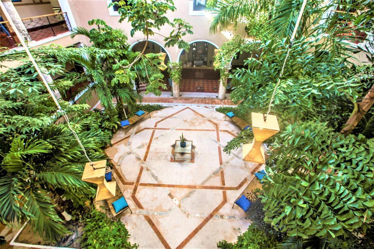 Hotel Mérida Buitenkant foto